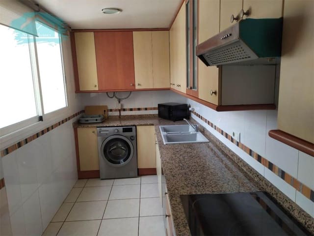 Piso de 3 habitaciones en Sur, Castelló de la Plana en alquiler - 800 € (Ref: 9468774)
