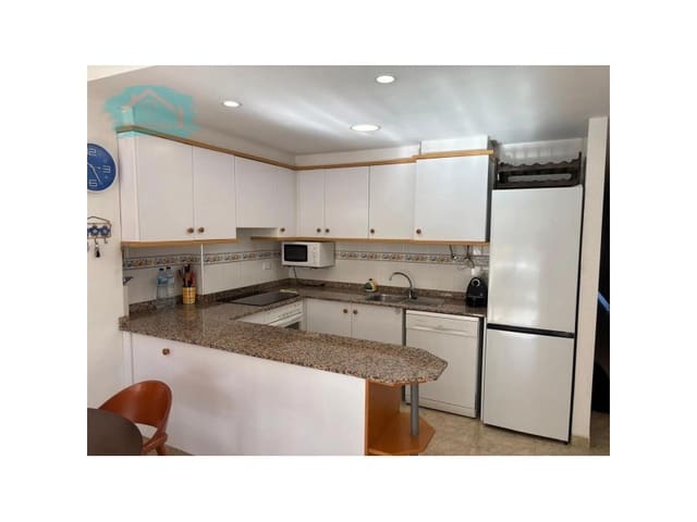 Piso de 3 habitaciones en Moncofa en alquiler con piscina garaje - 750 € (Ref: 9468775)