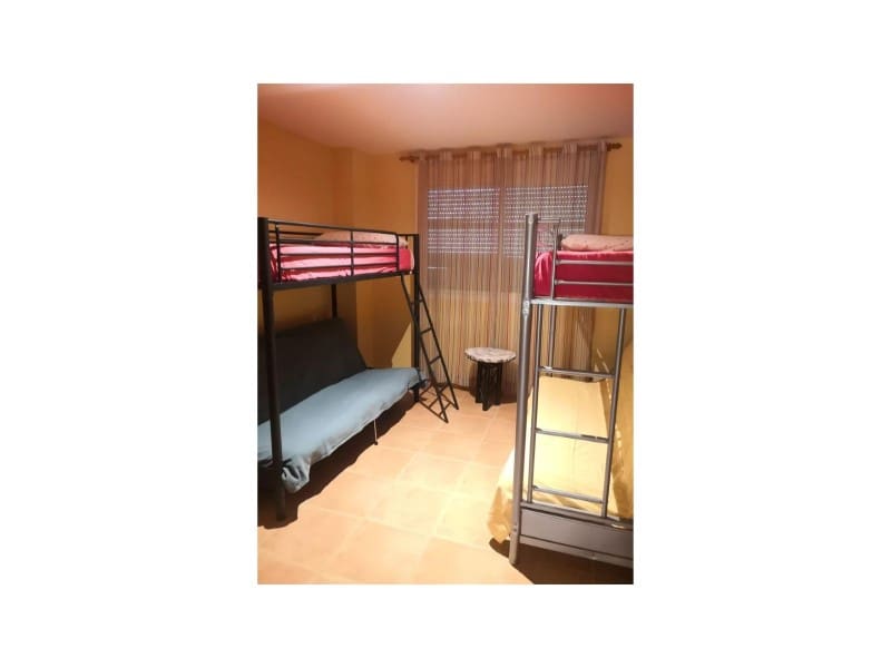 2 makuuhuone Omakotitalo vuokrattavana paikassa Oropesa  mukana uima-altaan 
autotalli - 600 € (Ref: 9468776)