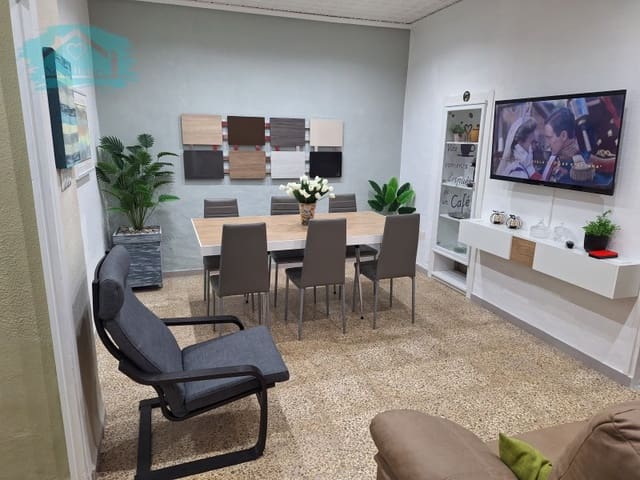 3 makuuhuone Omakotitalo vuokrattavana paikassa La Vall d'Uixó - 850 € (Ref: 9468779)