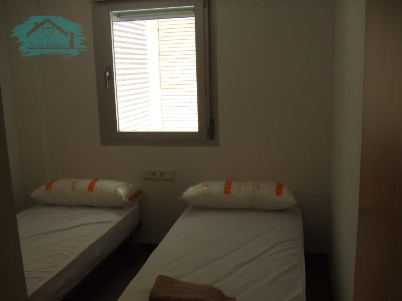 Piso de 2 habitaciones en Oropesa  en alquiler con piscina garaje - 1.300 € (Ref: 9468780)