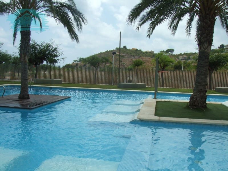 Piso de 2 habitaciones en Oropesa  en alquiler con piscina garaje - 1.300 € (Ref: 9468780)