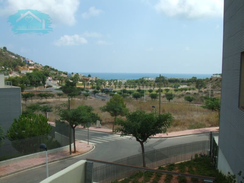 Piso de 2 habitaciones en Oropesa  en alquiler con piscina garaje - 1.300 € (Ref: 9468780)