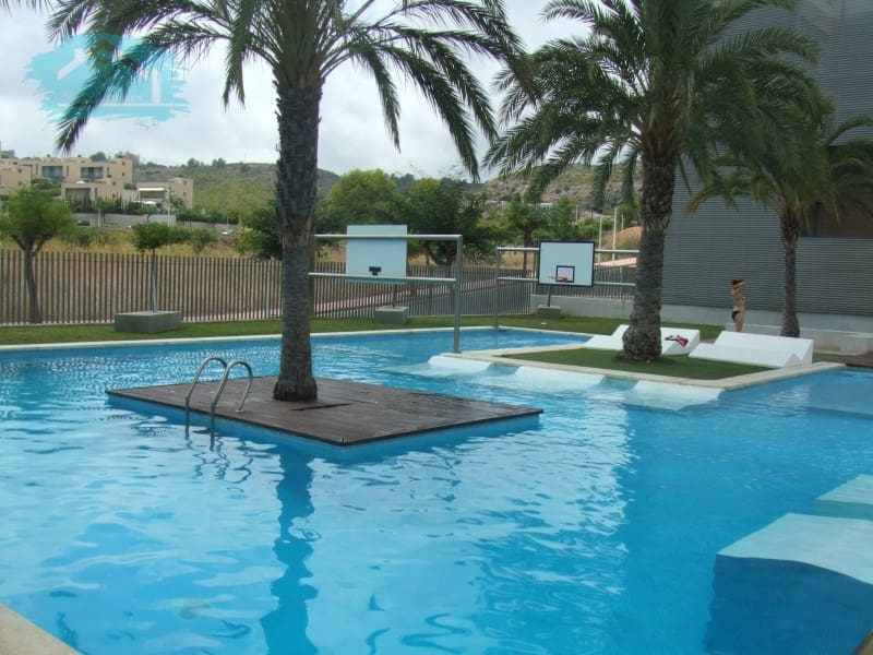 Piso de 2 habitaciones en Oropesa  en alquiler con piscina garaje - 1.300 € (Ref: 9468780)