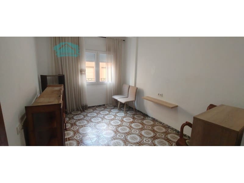 3 soveværelse Lejlighed til leje i Elda - € 650 (Ref: 9481284)