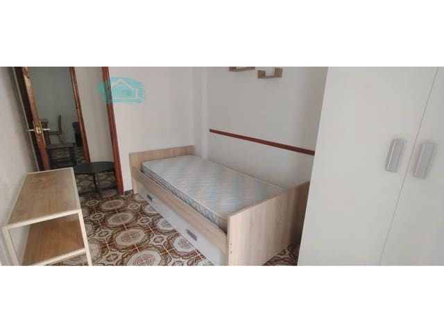 3 soveværelse Lejlighed til leje i Elda - € 650 (Ref: 9481284)