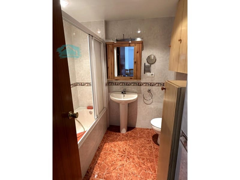 Piso de 2 habitaciones en Alicante / Alacant ciudad en alquiler con garaje - 750 € (Ref: 9483566)