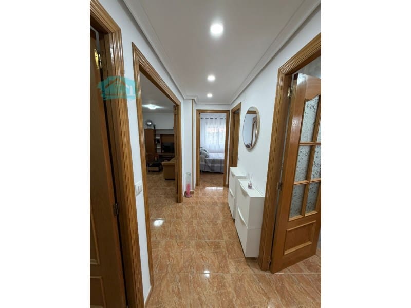 Piso de 2 habitaciones en San Vicente / Sant Vicent del Raspeig en alquiler - 750 € (Ref: 9488472)