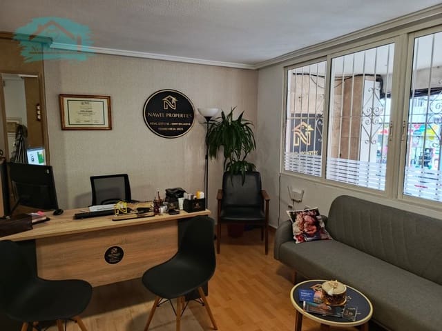 Local Comercial en Las Piscinas Naturales, Torrevieja en alquiler - 450 € (Ref: 9491612)