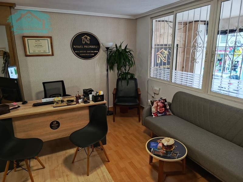 Local Comercial en Torrevieja en alquiler - 450 € (Ref: 9491612)