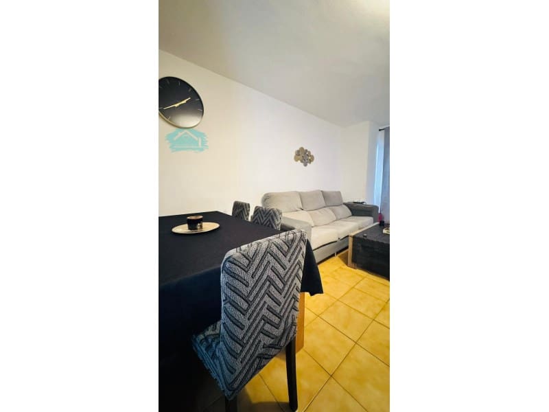Piso de 3 habitaciones en Alicante / Alacant ciudad en alquiler - 750 € (Ref: 9502578)