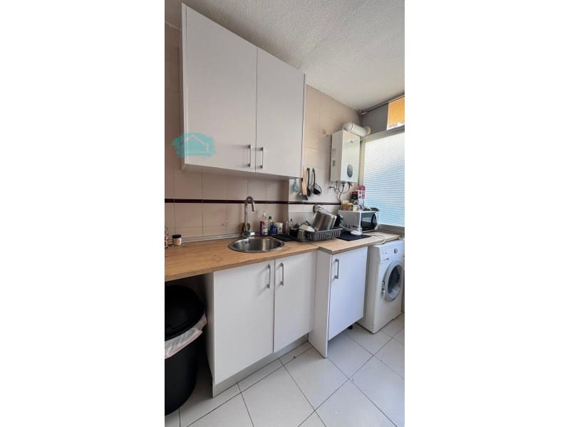 Piso de 3 habitaciones en Alicante / Alacant ciudad en alquiler - 750 € (Ref: 9502578)