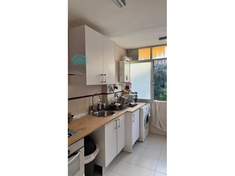 Piso de 3 habitaciones en Alicante / Alacant ciudad en alquiler - 750 € (Ref: 9502578)