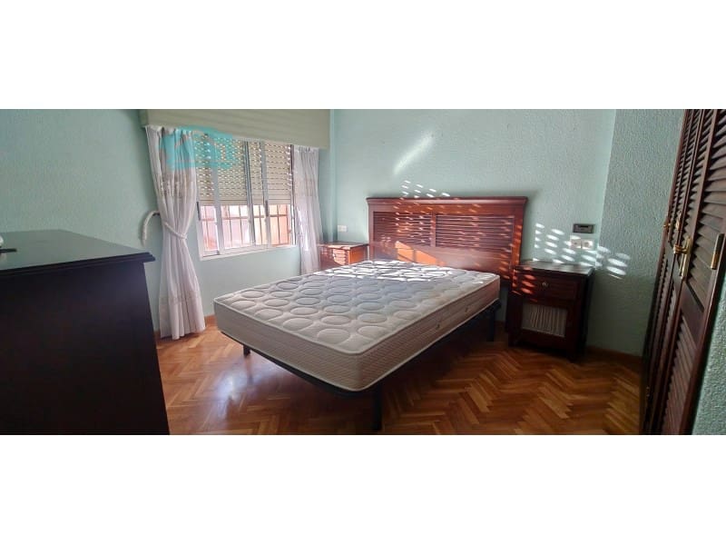 3 bedroom Flat for rent in Elda - € 750 (Ref: 9502579)