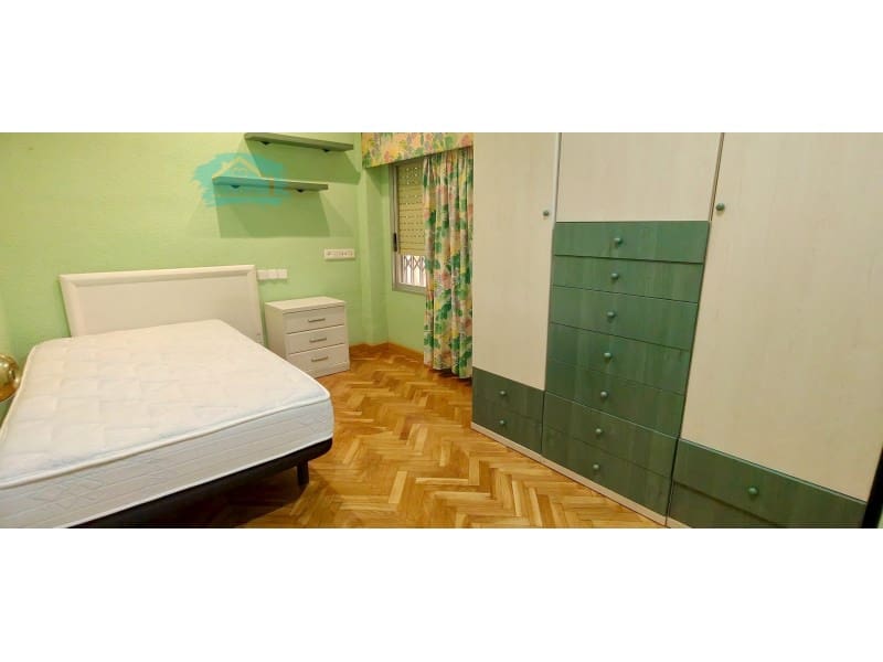 3 bedroom Flat for rent in Elda - € 750 (Ref: 9502579)