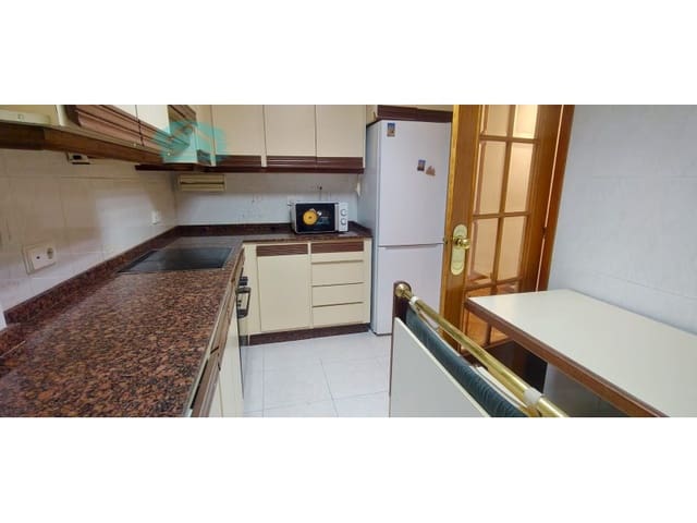 3 sypialnia Mieszkanie do wynajęcia w Elda - 750 € (Ref: 9502579)