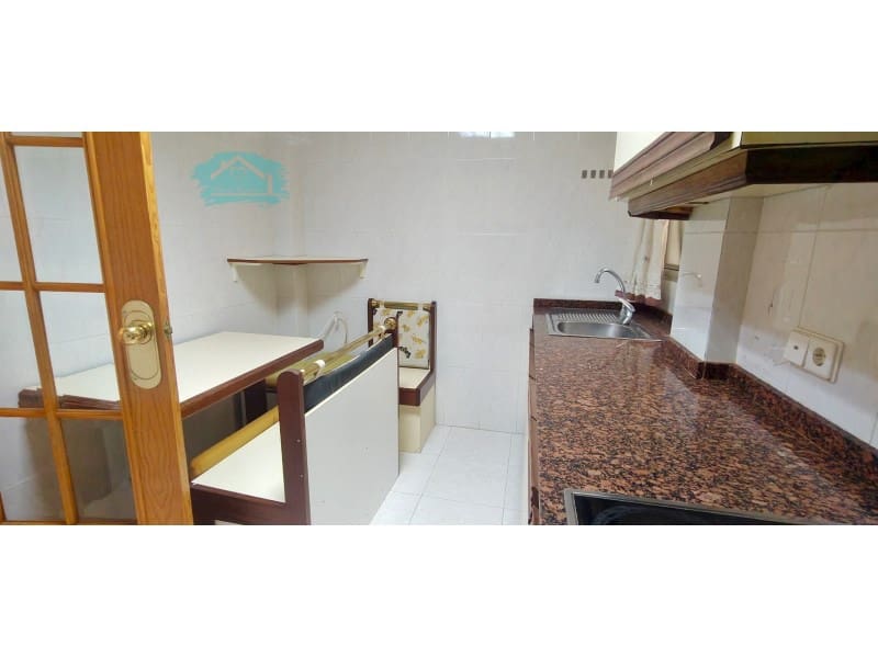 3 bedroom Flat for rent in Elda - € 750 (Ref: 9502579)