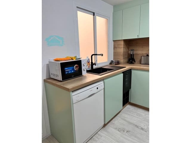 5 slaapkamer Flat te huur in Benalúa, Alicante stad - € 390 (Ref: 9502581)