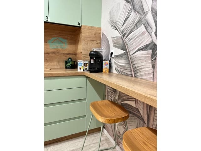 5 slaapkamer Flat te huur in Benalúa, Alicante stad - € 390 (Ref: 9502581)