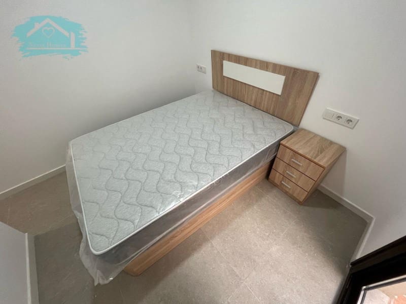 1 bedroom Flat for rent in Monovar / Monover - € 550 (Ref: 9530925)