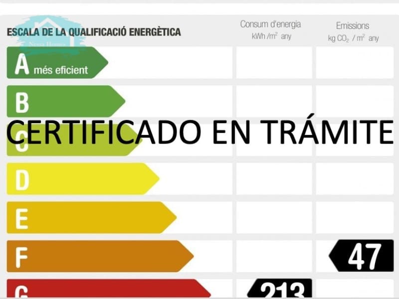 Piso de 3 habitaciones en Torrevieja en alquiler - 750 € (Ref: 9536081)