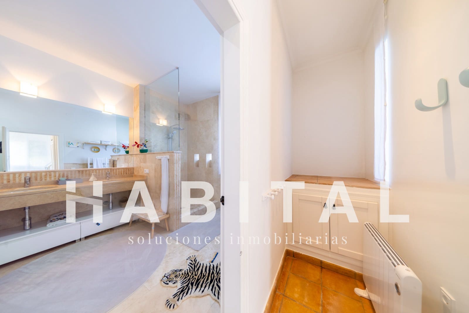 Casa de 5 habitaciones en Sotogrande en venta con piscina - 1.700.000 € (Ref: 9445536)