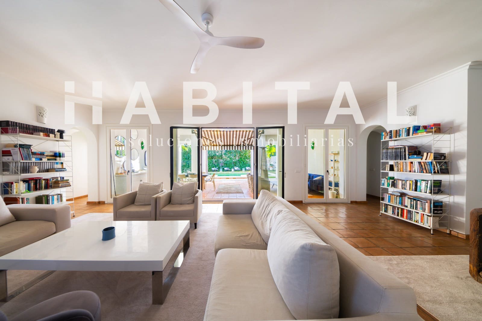 Casa de 5 habitaciones en Sotogrande en venta con piscina - 1.700.000 € (Ref: 9445536)