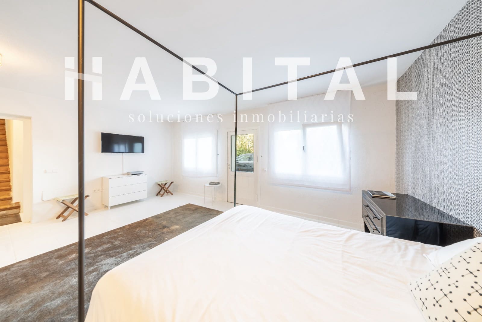 Casa de 5 habitaciones en Sotogrande en venta con piscina - 1.700.000 € (Ref: 9445536)