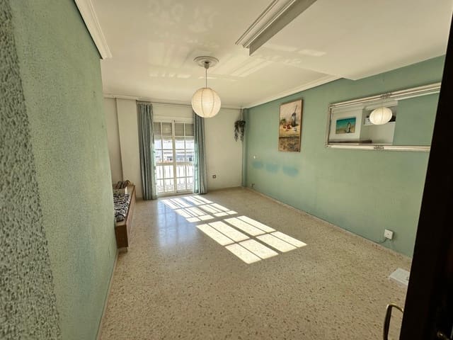 3 soverom Rekkehus til salgs i Algeciras med garasje - € 230 000 (Ref: 9447242)