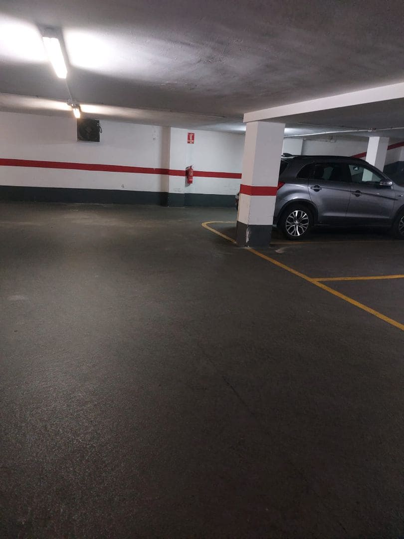 Garage for sale in Valencia city - € 27,000 (Ref: 9438005)