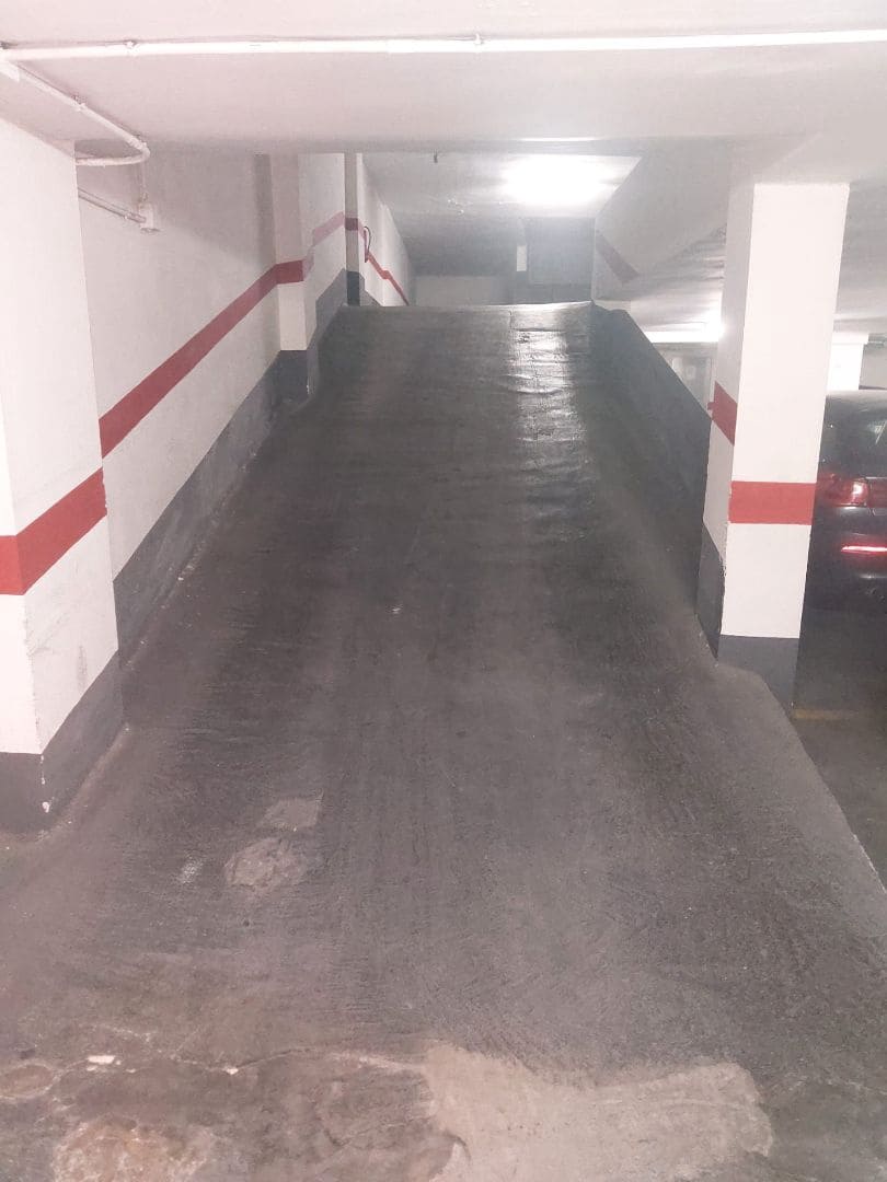 Garage for sale in Valencia city - € 27,000 (Ref: 9438005)