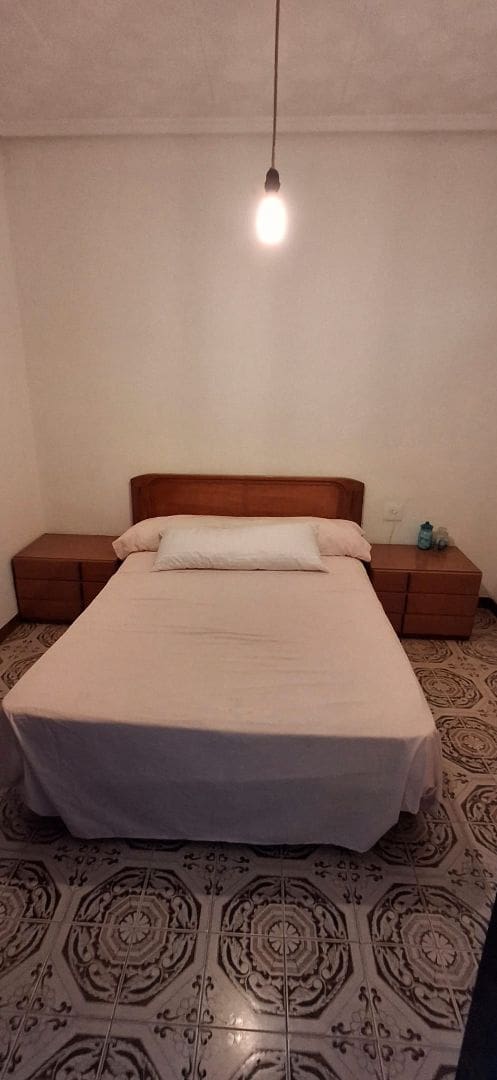 6 bedroom Villa for sale in Llombai with pool garage - € 145,000 (Ref: 9438006)