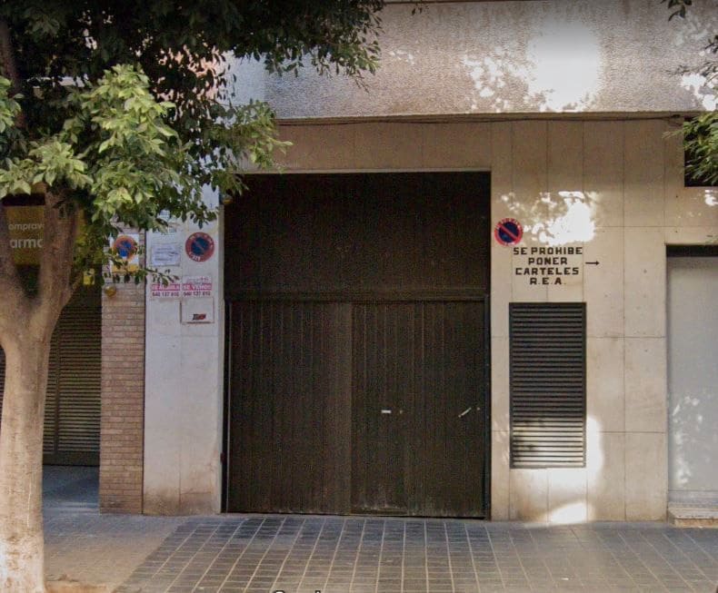 Garaje en València ciudad en venta - 27.000 € (Ref: 9438009)