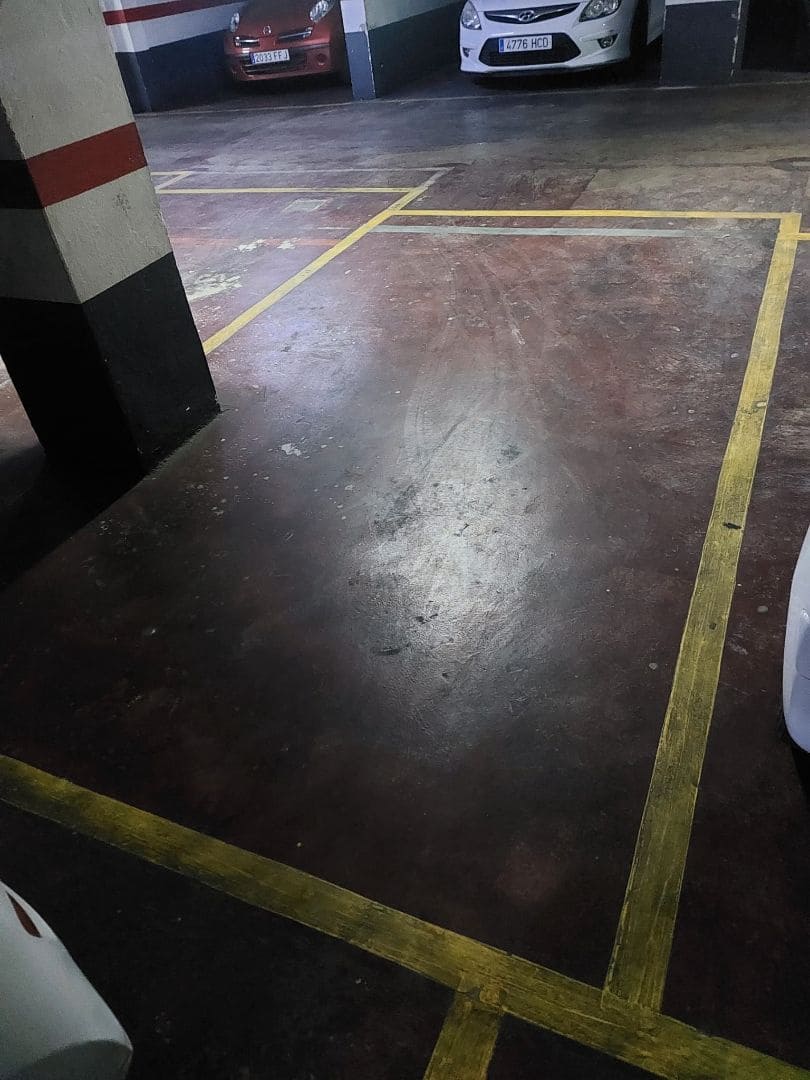 Garaje en València ciudad en venta - 27.000 € (Ref: 9438009)