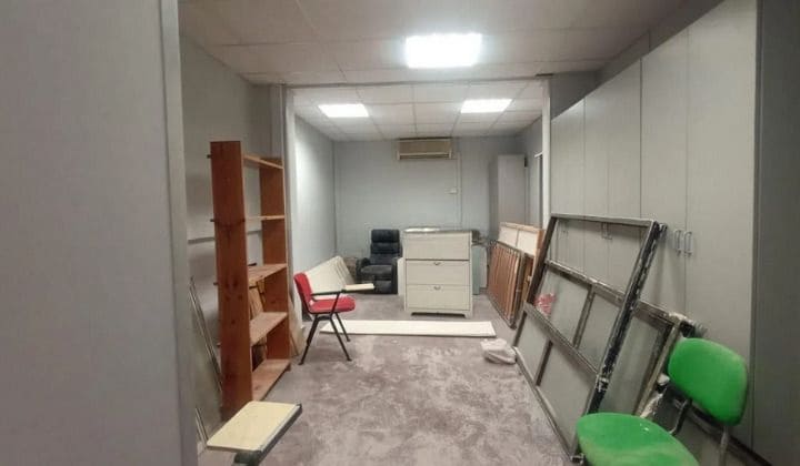 Local Comercial en València ciudad en venta - 245.000 € (Ref: 9438010)