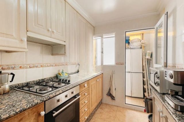 3 bedroom Flat for sale in Moncada - € 165,000 (Ref: 9438011)