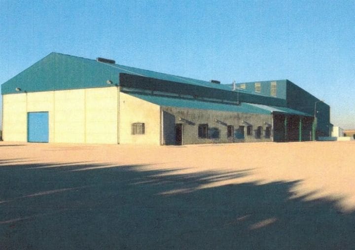 Business for sale in Villarrobledo - € 1,000,000 (Ref: 9438015)