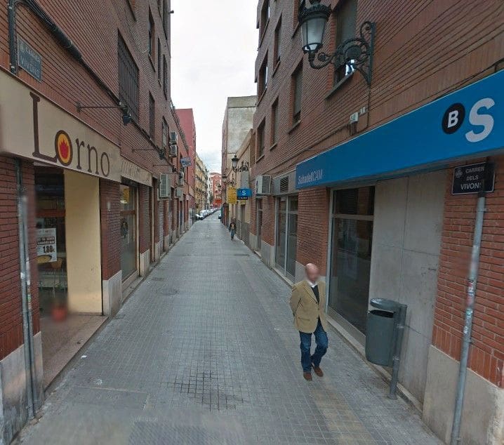 Commercial for rent in Valencia city - € 2,700 (Ref: 9438020)
