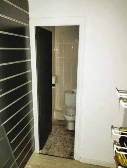 Commercial for rent in Valencia city - € 975 (Ref: 9438021)