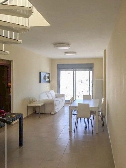 2 soverom Penthouse til leie i Almenara med svømmebasseng - € 750 (Ref: 9438023)