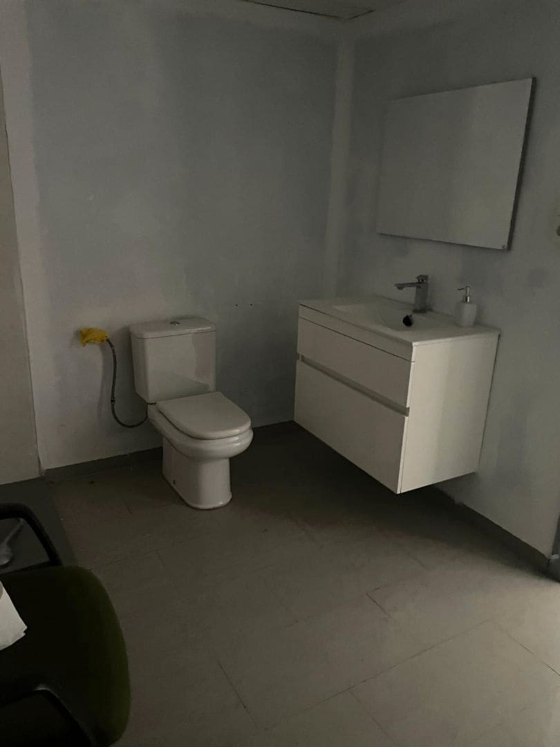 Commercial for sale in Sueca - € 111,000 (Ref: 9438025)