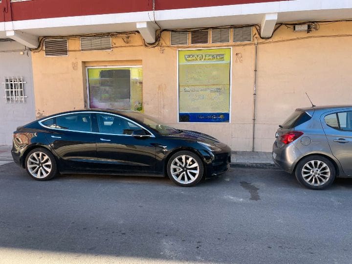 Commercial for sale in Sueca - € 111,000 (Ref: 9438025)