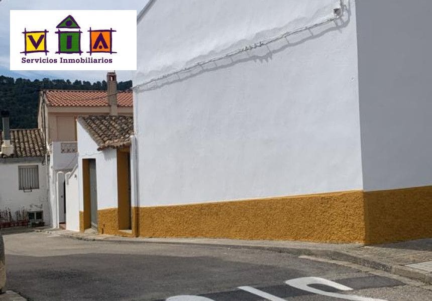 5 quarto Casa em Banda para venda em Cortes de Pallas com garagem - 120 000 € (Ref: 9438027)