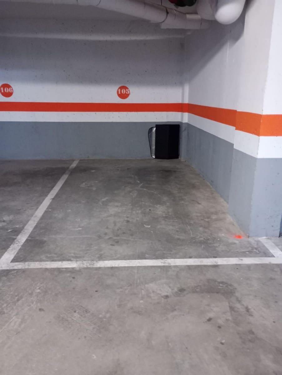 Garage for sale in Paterna - € 9,000 (Ref: 9438030)