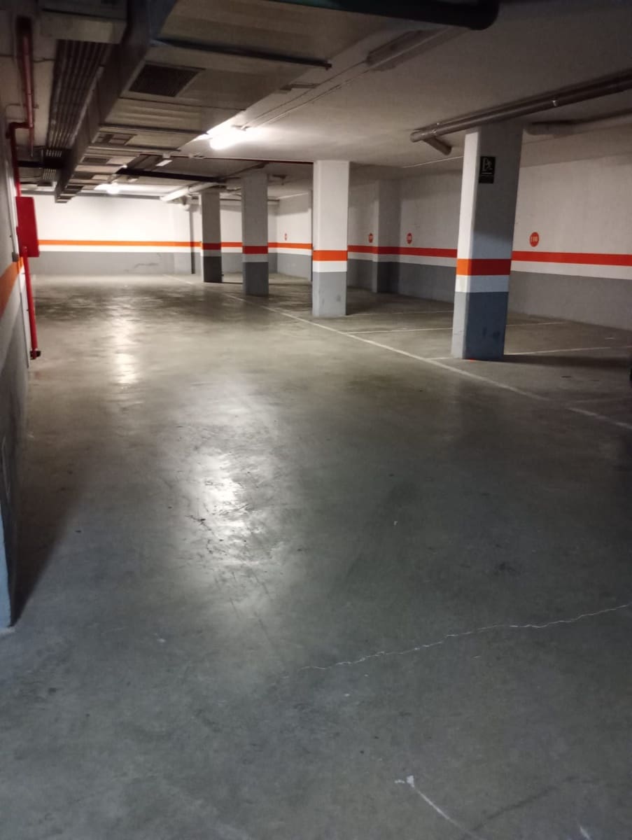 Garage for sale in Paterna - € 9,000 (Ref: 9438030)