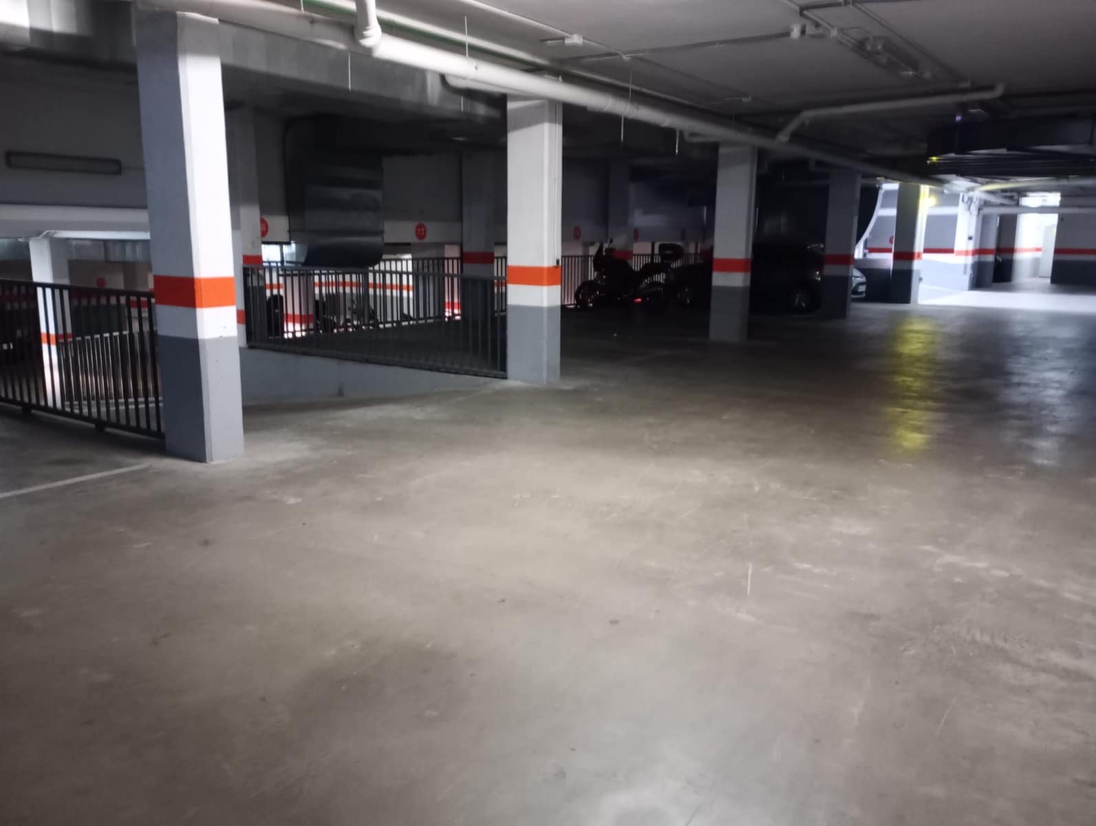 Garage for sale in Paterna - € 9,000 (Ref: 9438030)