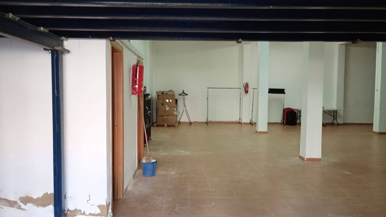 Local Comercial en Xirivella en venta - 192.000 € (Ref: 9438033)
