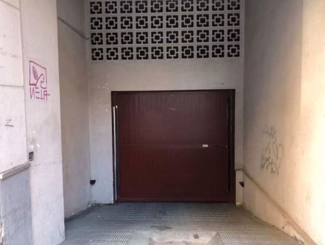 Garaje en Arrancapins, València ciudad en venta - 11.000 € (Ref: 9438035)