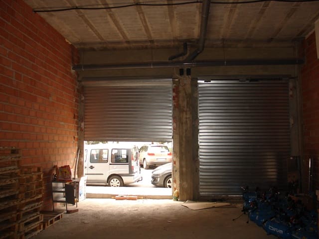 Erhverv til leje i Nou Moles, Valencia by - € 1.500 (Ref: 9438039)
