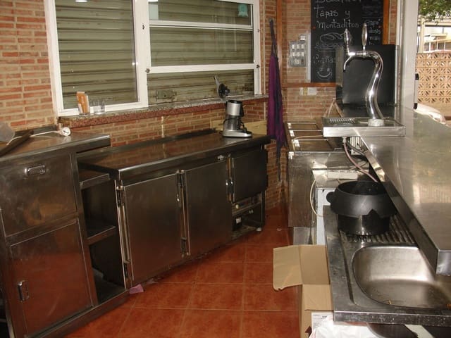 Kaupallinen vuokrattavana paikassa Favara, Valencia kaupunki - 975 € (Ref: 9459747)